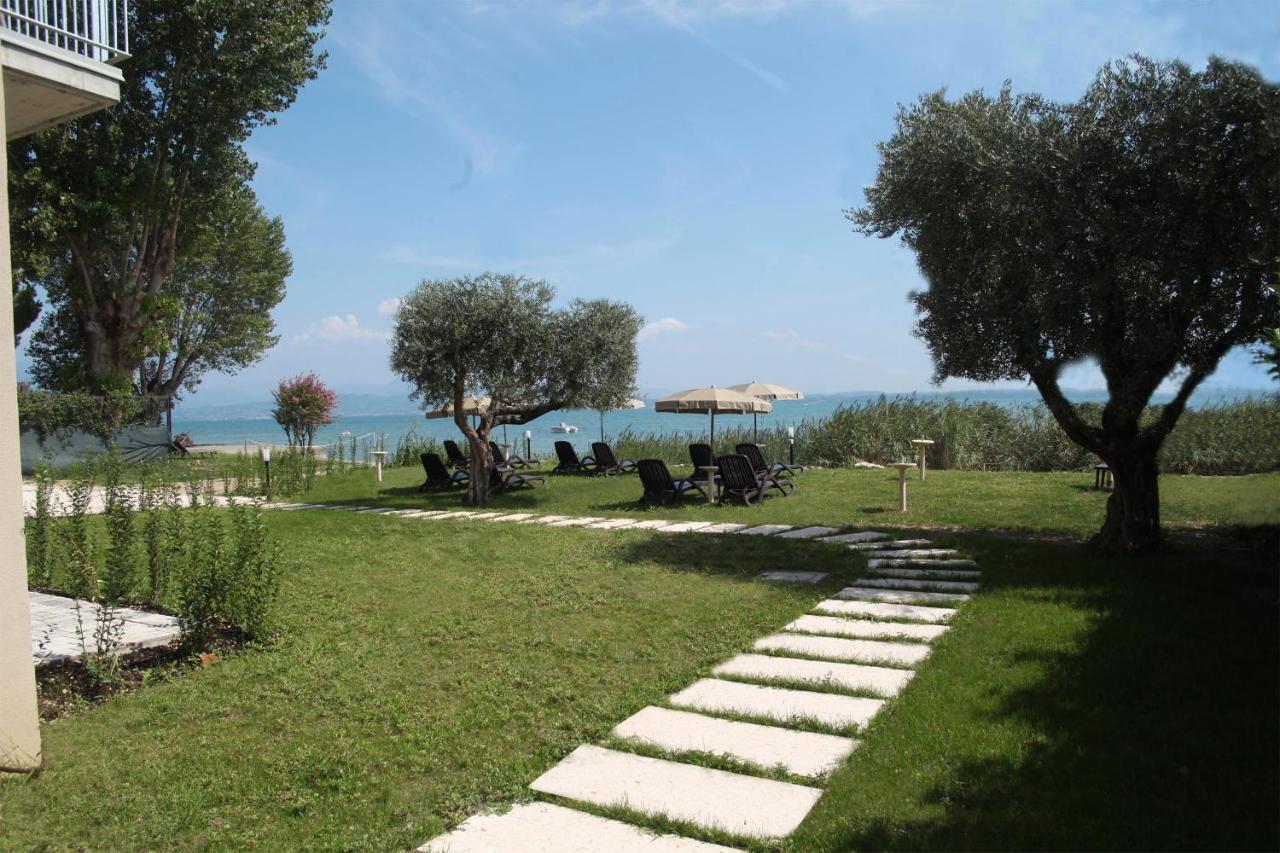 Smeraldo Dip Villa Canneto Sirmione Exterior photo