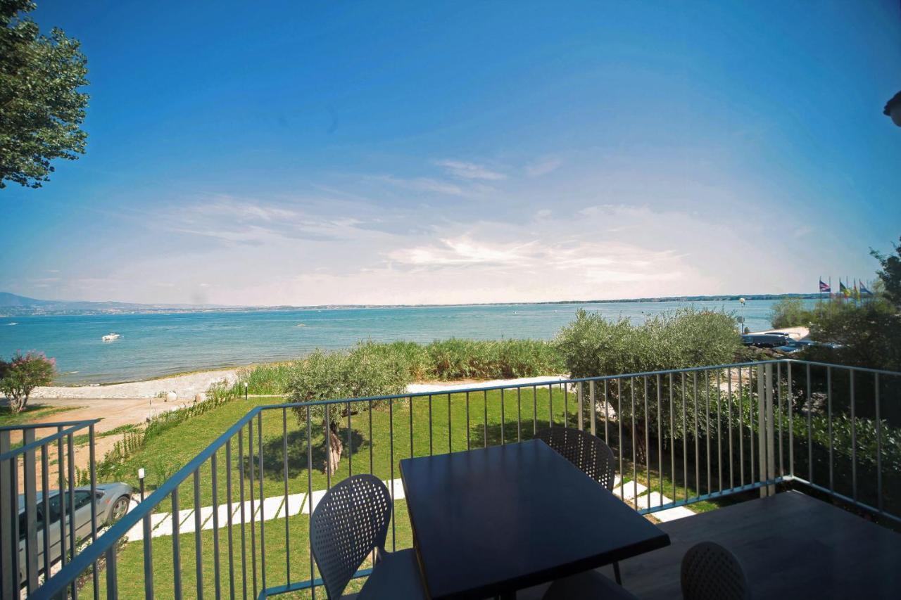 Smeraldo Dip Villa Canneto Sirmione Exterior photo